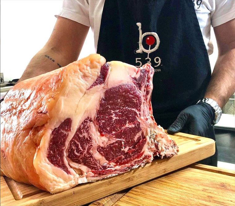 Costata di manzo frollata, intera