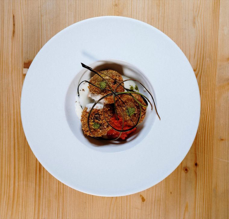 Polpette di melanzane con fonduta e ragù