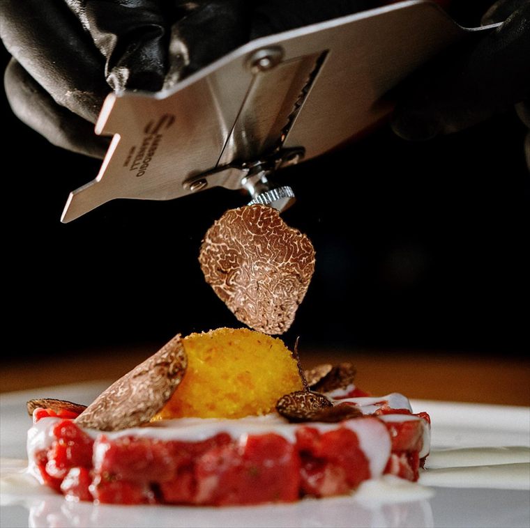 Tartare di manzo selezione 539 al tartufo nero